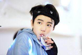 肖战资讯爆料文章最新,揭秘他的私生活与演艺事业背后的故事 第3张 肖战资讯爆料文章最新,揭秘他的私生活与演艺事业背后的故事 第3张