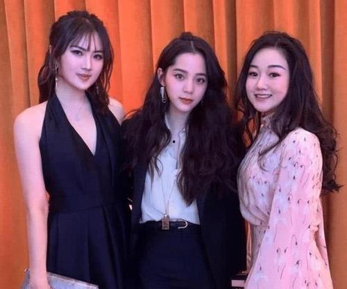 二公主最新爆料视频,幕后真相大起底! 第2张 二公主最新爆料视频,幕后真相大起底! 第2张